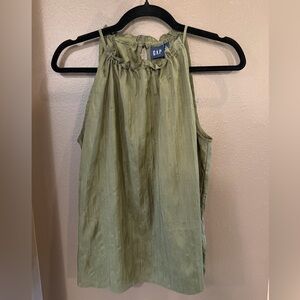 GAP Textured Crinkle Halter Top